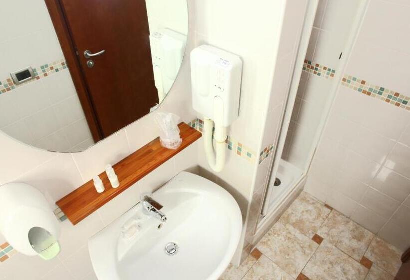 اتاق استاندارد, Albergo Maccotta