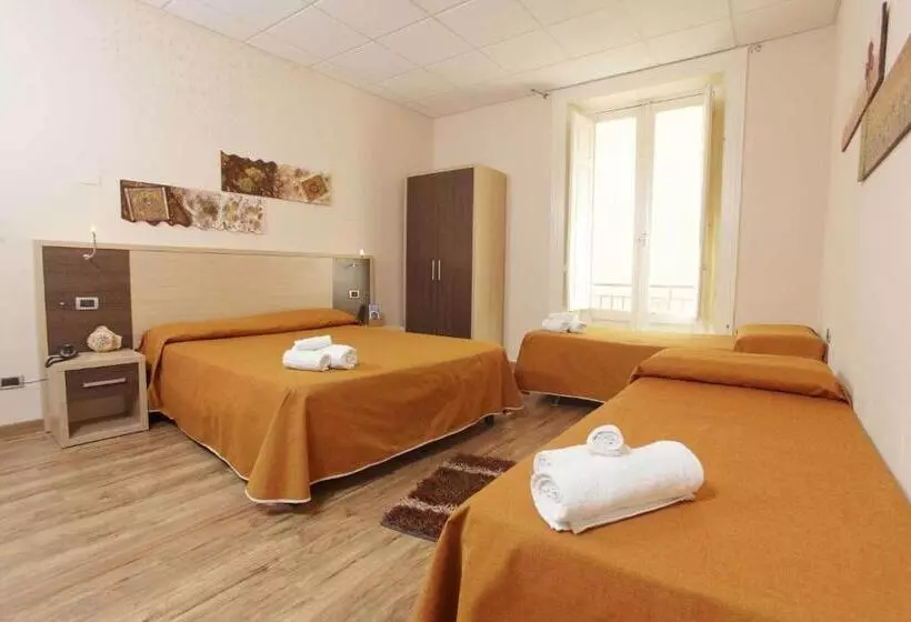 اتاق استاندارد چهار تخته, Albergo Maccotta