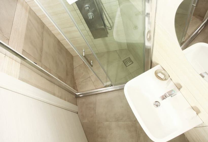 اتاق استاندارد یک نفره, Albergo Maccotta