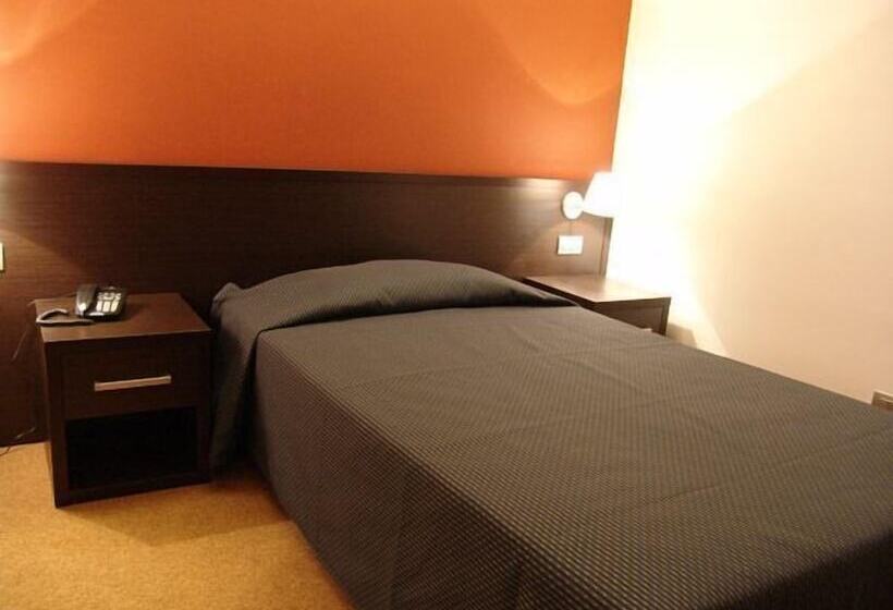 اتاق استاندارد یک نفره, Albergo Miramonti