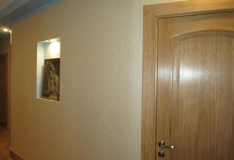 اتاق استاندارد, Antik Apart