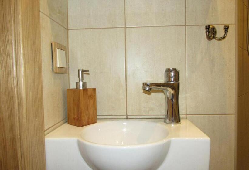 اتاق استاندارد, Antik Apart