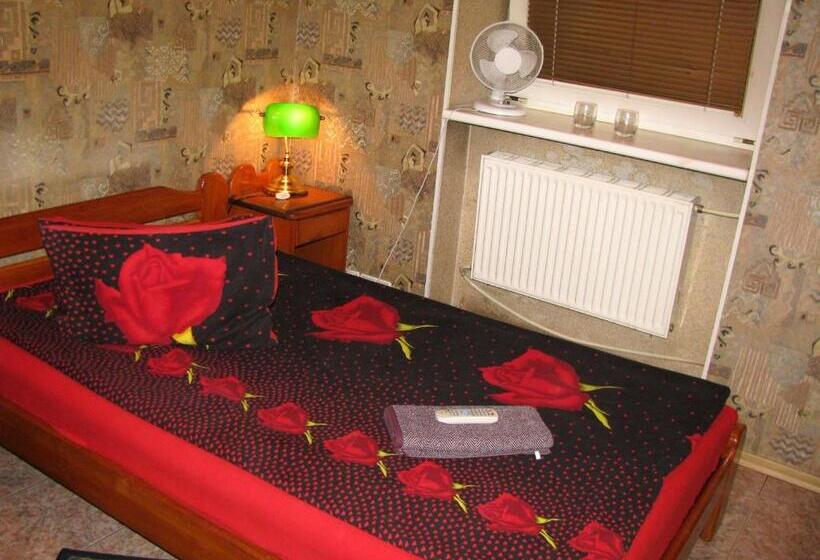 اتاق استاندارد, Antik Apart