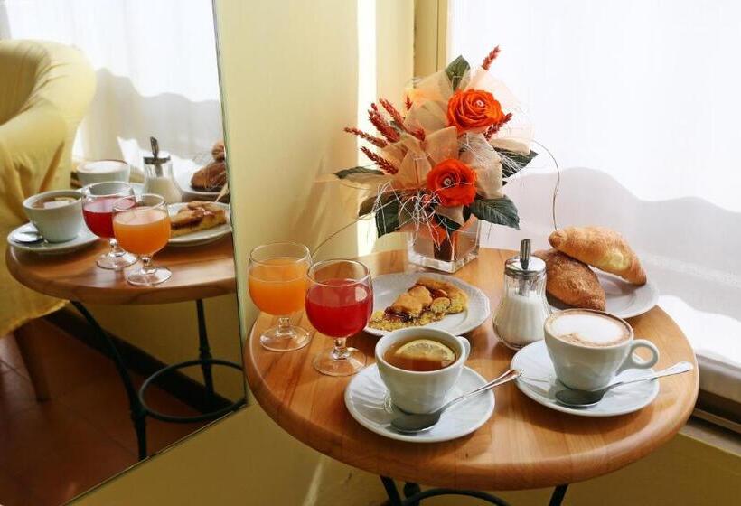 חדר סטנדרט, Astoria