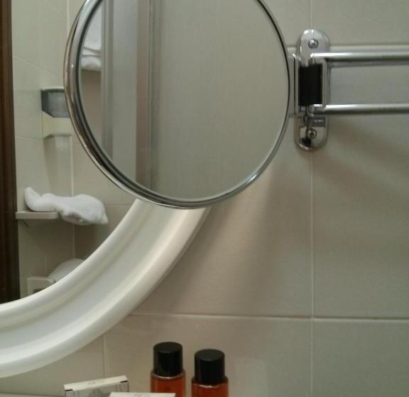 חדר סטנדרט, Astoria