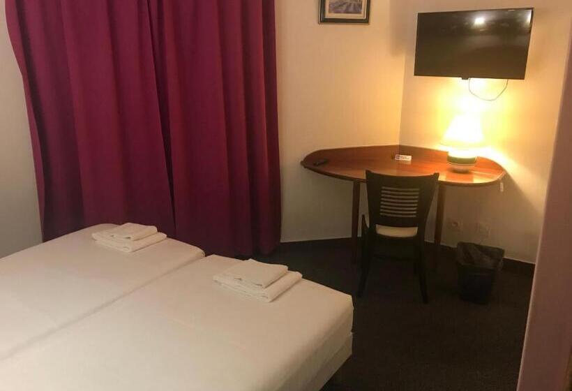 スタンダードルーム, Bar Restaurant Couleurs Sud