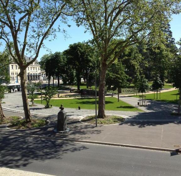 コンフォートルーム, Bar Restaurant Couleurs Sud