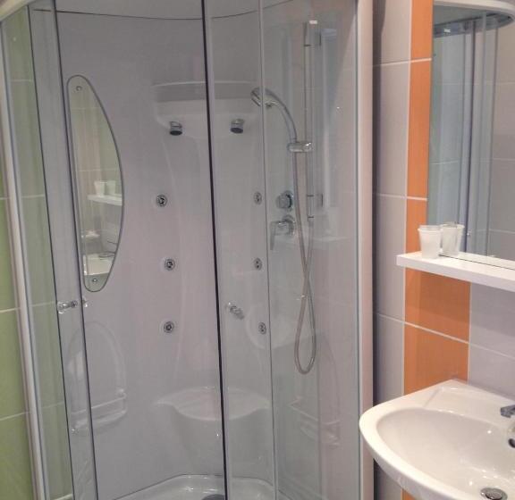 コンフォートルーム, Bar Restaurant Couleurs Sud