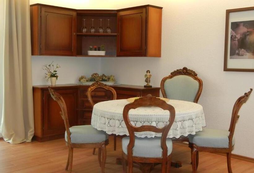 דירת שני חדרים, Barbara