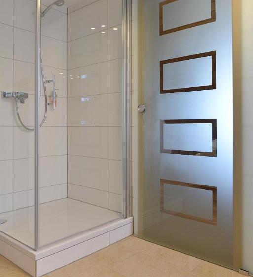 スタンダードルーム, Bezold