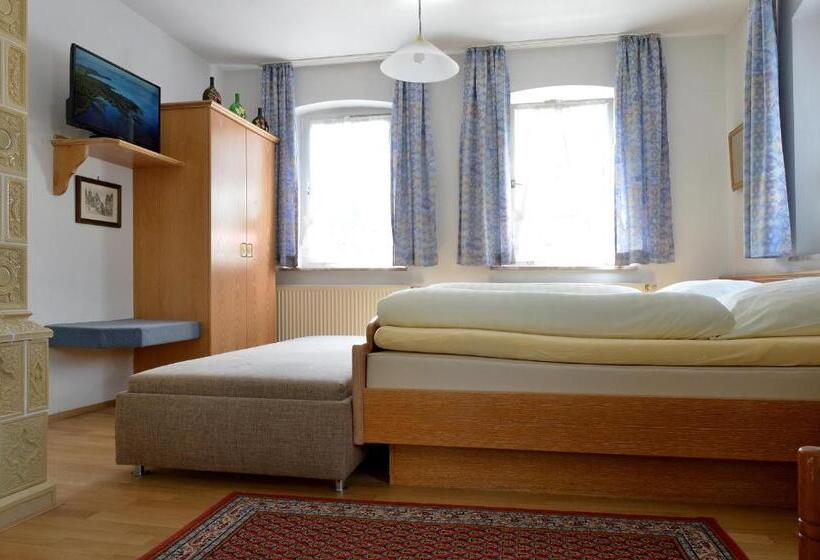 スタンダードトリプルルーム, Bezold