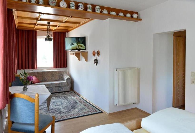 スタンダードトリプルルーム, Bezold