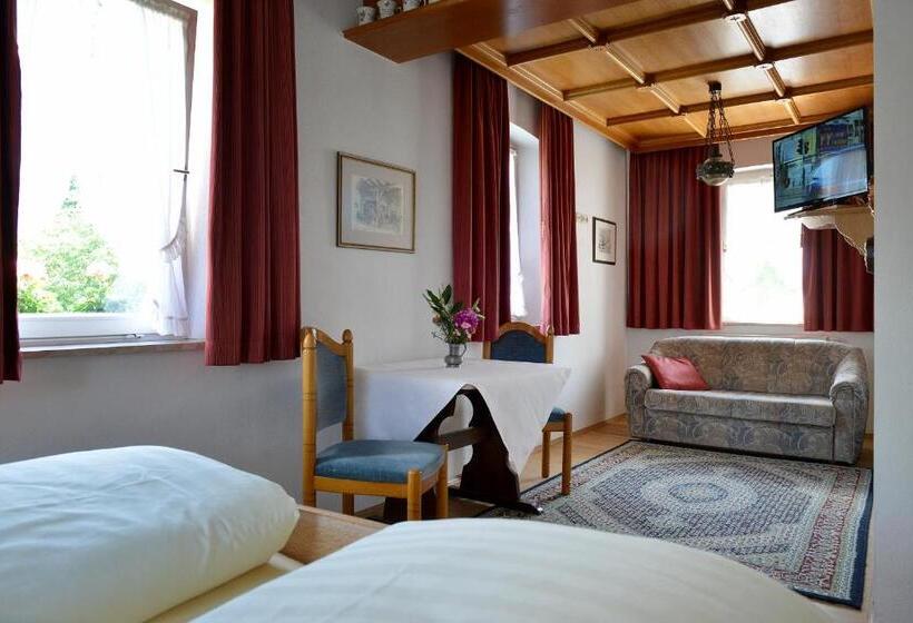 スタンダード４人部屋, Bezold