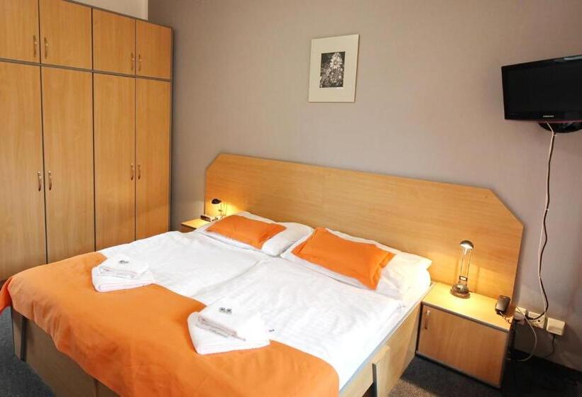 スタンダードルーム, Bohemia