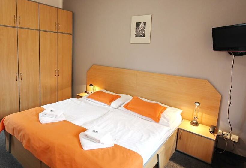 スタンダードルーム, Bohemia