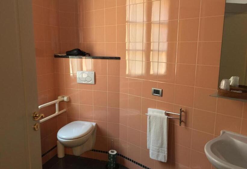 Номер Стандарт, Castelbourg