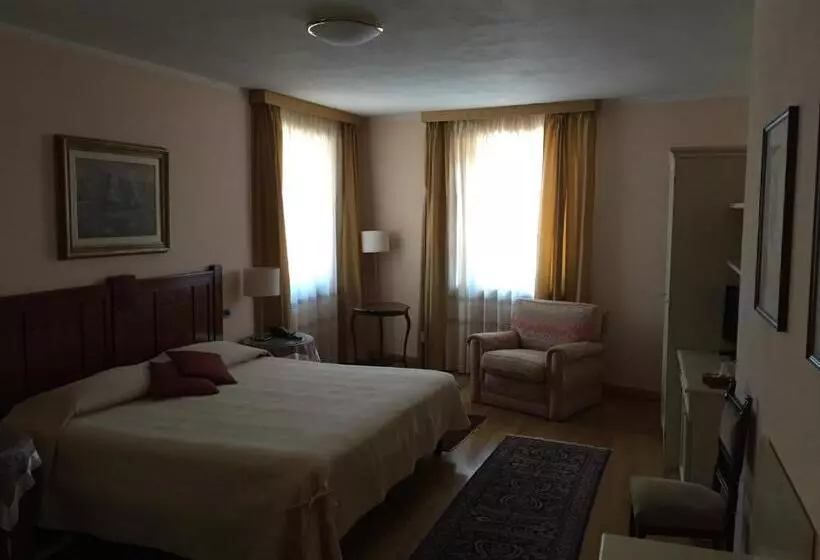 デラックスルーム, Castelbourg