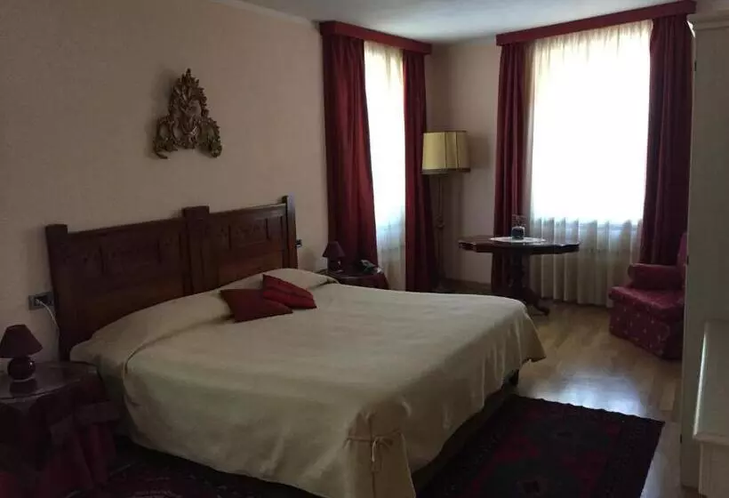 デラックスルーム, Castelbourg