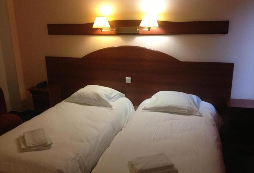 スタンダードルーム, Bar Restaurant Couleurs Sud