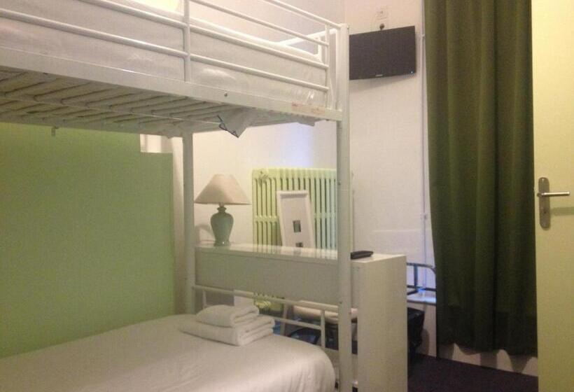 スタンダードトリプルルーム, Bar Restaurant Couleurs Sud