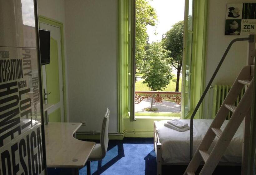 スタンダードトリプルルーム, Bar Restaurant Couleurs Sud