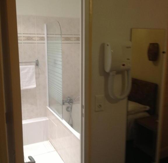 スタンダードルーム, Bar Restaurant Couleurs Sud