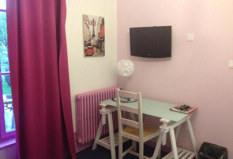 コンフォートルーム, Bar Restaurant Couleurs Sud