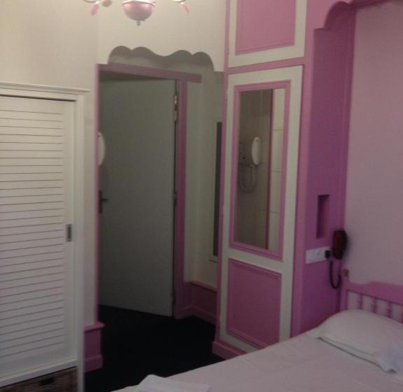 コンフォートルーム, Bar Restaurant Couleurs Sud