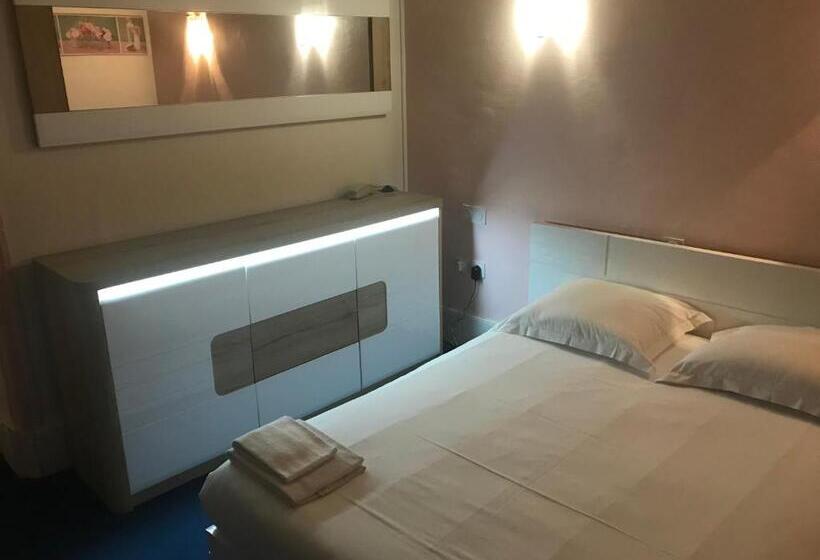 コンフォートルーム, Bar Restaurant Couleurs Sud