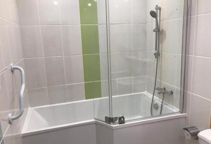 コンフォートルーム, Bar Restaurant Couleurs Sud