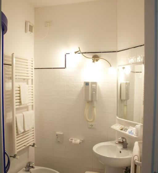 חדר לארבעה סטנדרטי עם מרפסת, Del Sole