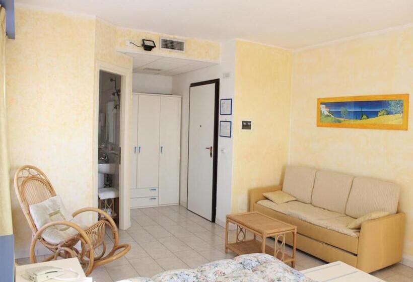 סוויטת ג'וניור עם מרפסת, Del Sole