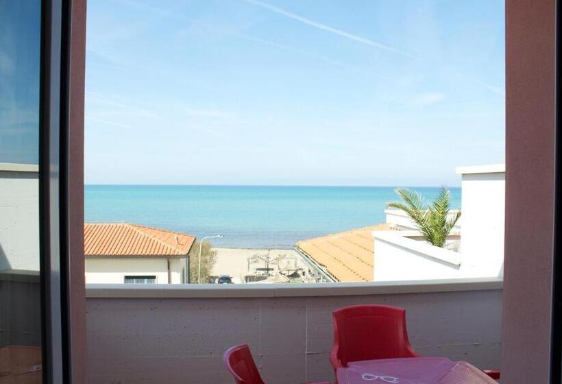 סטודיו סטנדרט עם מרפסת, Del Sole