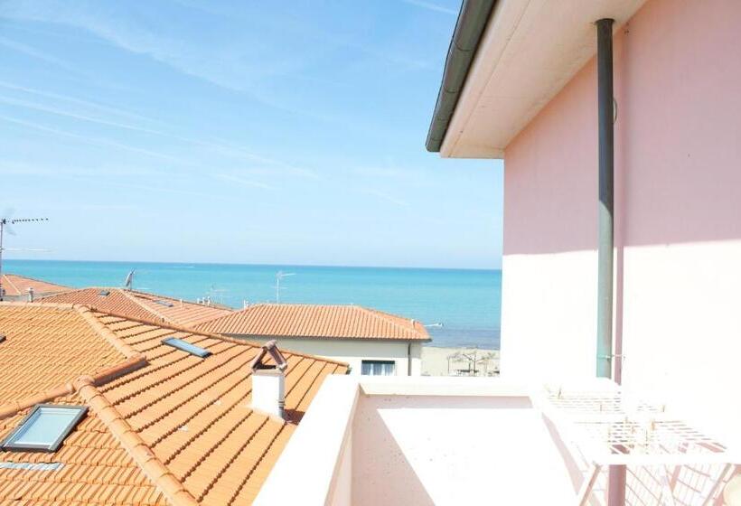 סטודיו סטנדרט עם מרפסת, Del Sole