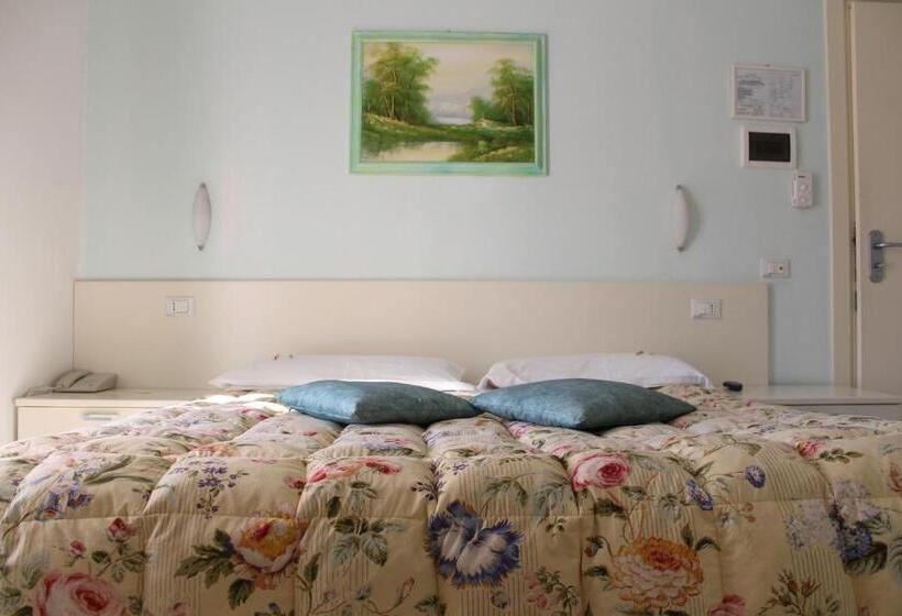 חדר סטנדרט נוף לים עם מרפסת, Del Sole