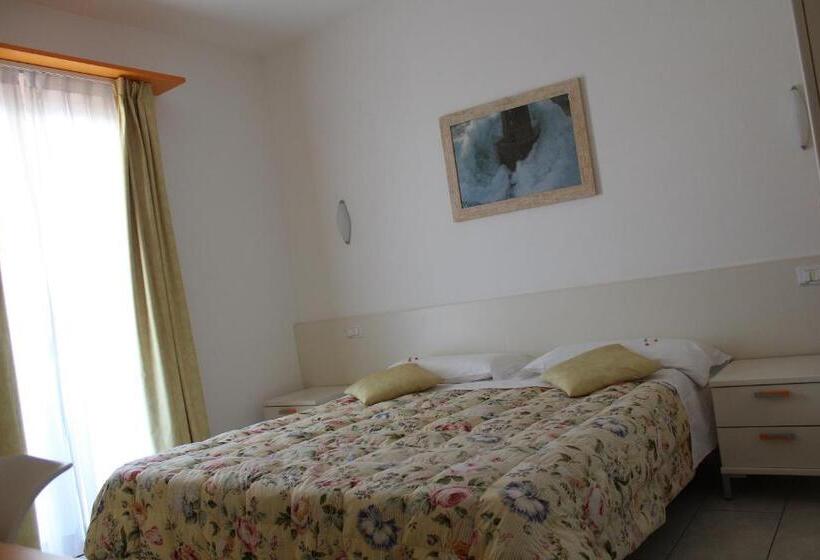 חדר סטנדרט עם מרפסת, Del Sole