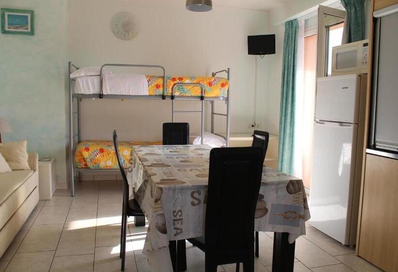 סטודיו סטנדרט עם מרפסת, Del Sole