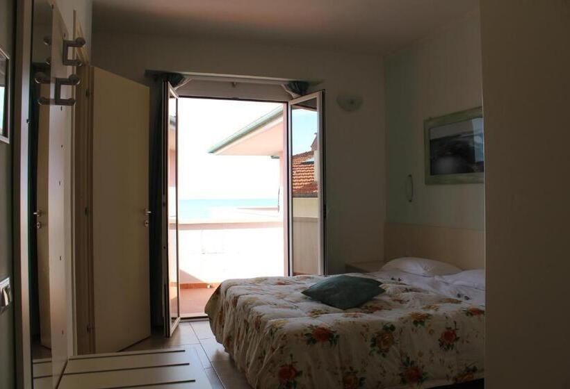 סטודיו סטנדרט עם מרפסת, Del Sole