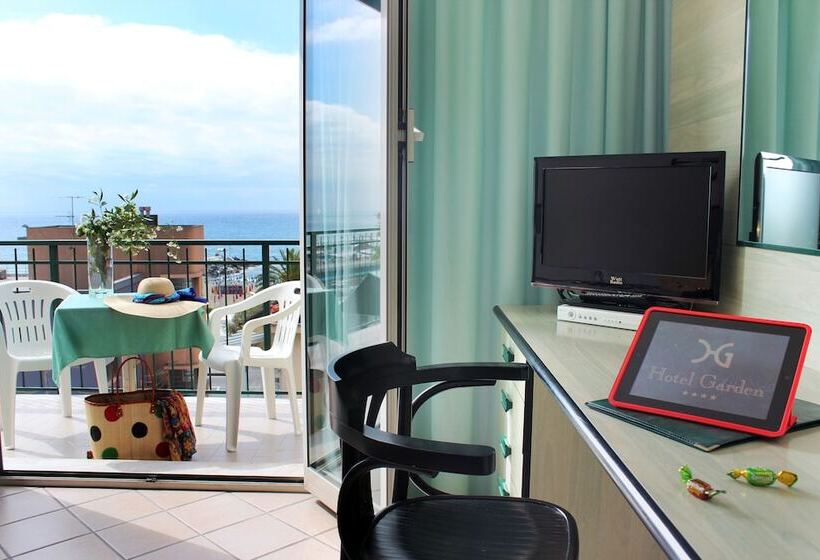 חדר סטנדרט לשלושה, Garden