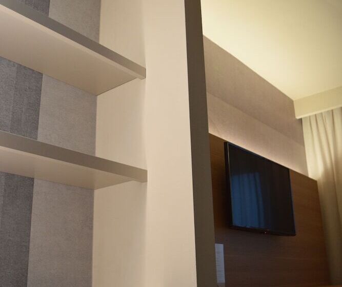 Camera Superiore, Garden