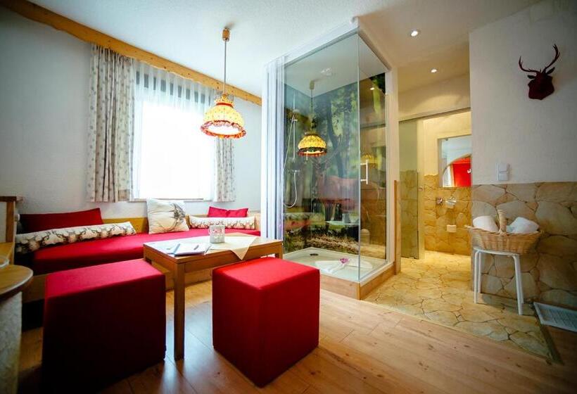 标准间, Holzschuhs Schwarzwald