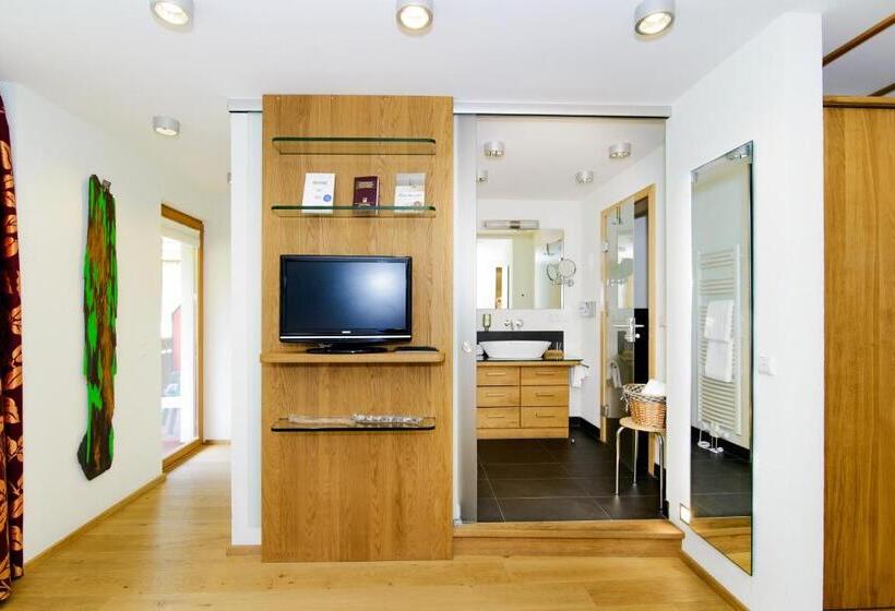 带阳台的高级房间, Holzschuhs Schwarzwald