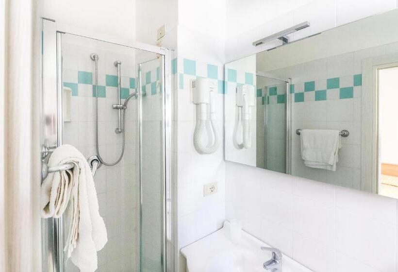 חדר סטנדרט נוף לבריכה, Jesulum