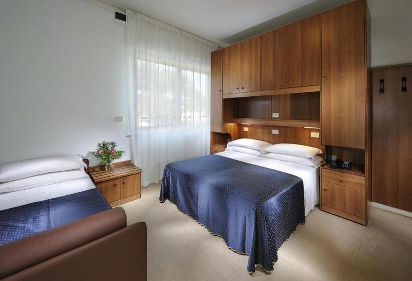 Номер Стандарт Трехместный, Mimosa