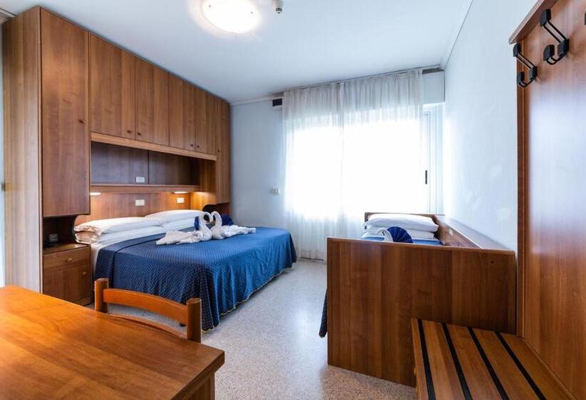 Номер Стандарт Трехместный, Mimosa