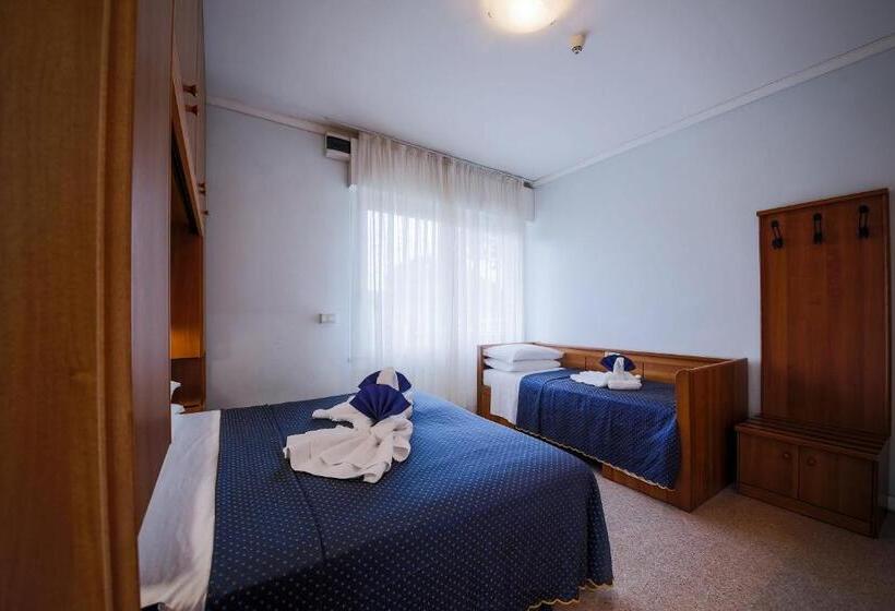 Номер Стандарт Трехместный, Mimosa