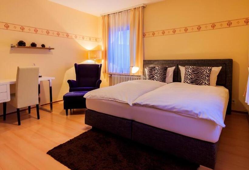 스탠다드 룸, Palatino