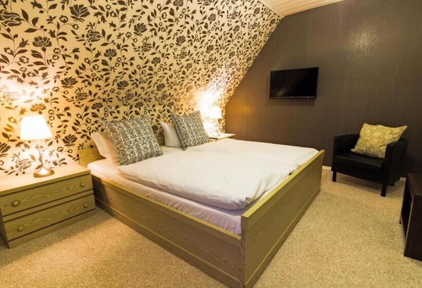 스탠다드 룸 공동 욕실, Palatino