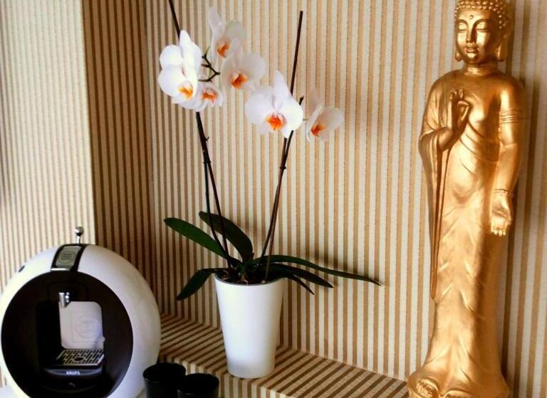 스탠다드 자쿠지 룸, Palatino