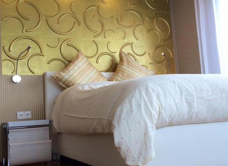 스탠다드 자쿠지 룸, Palatino